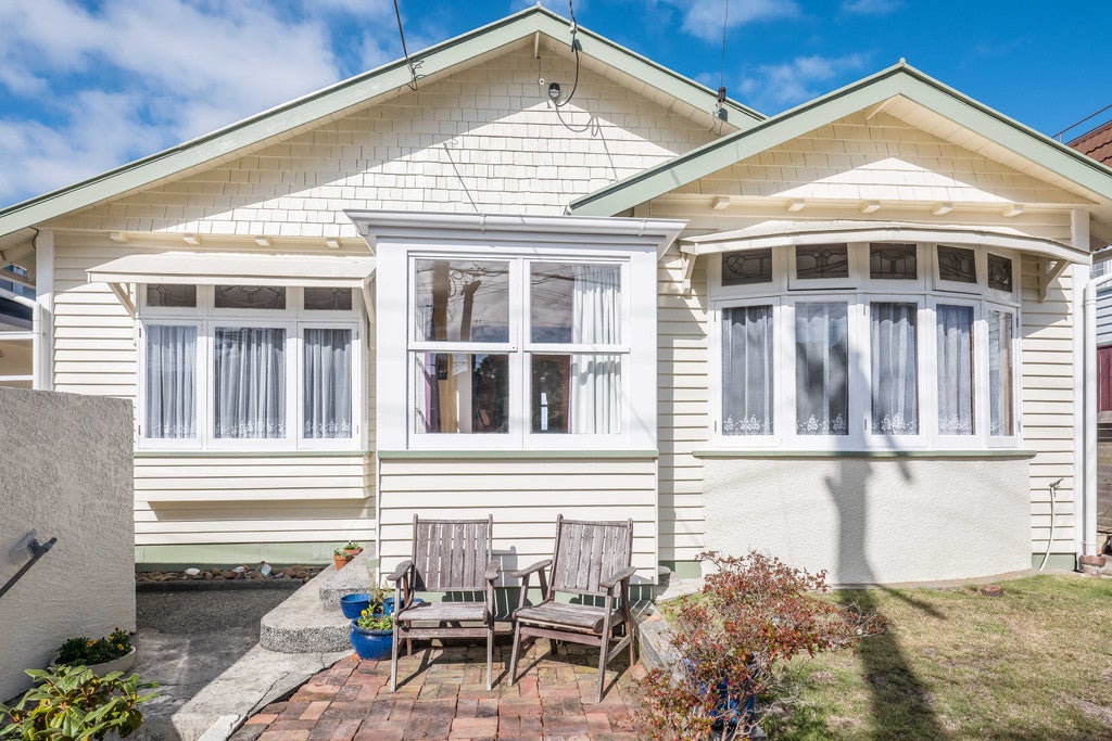 53 Mills Road, Brooklyn, Wellington - Carousel 1