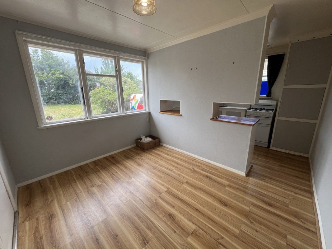 66 Highbury Avenue, Highbury, Palmerston North - Carousel 1