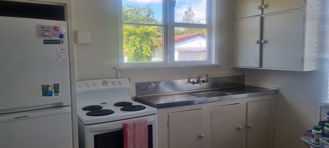 10 Clinkard Avenue, Glenholme, Rotorua - Carousel 2