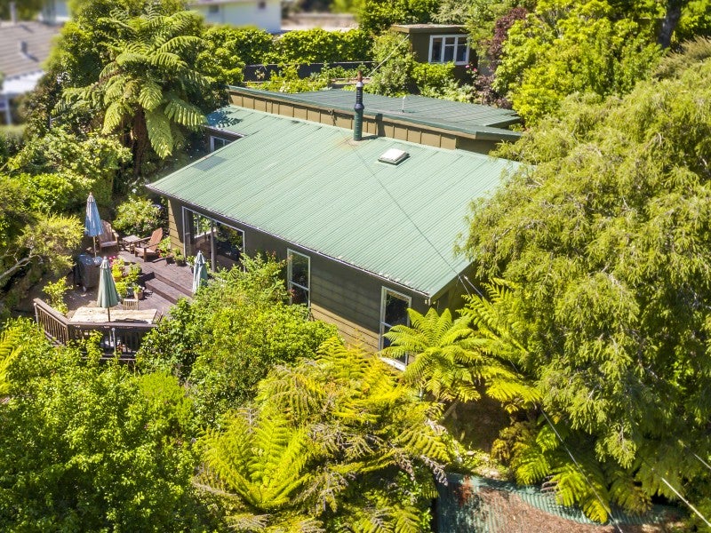 3 Wyndham Road, Pinehaven, Upper Hutt - Carousel 1