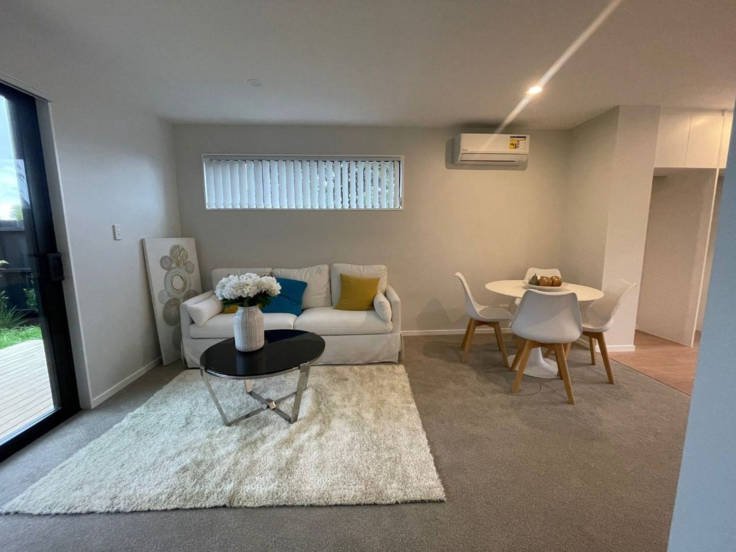 16 Huri Street, Mangere Bridge, Auckland - Carousel 2