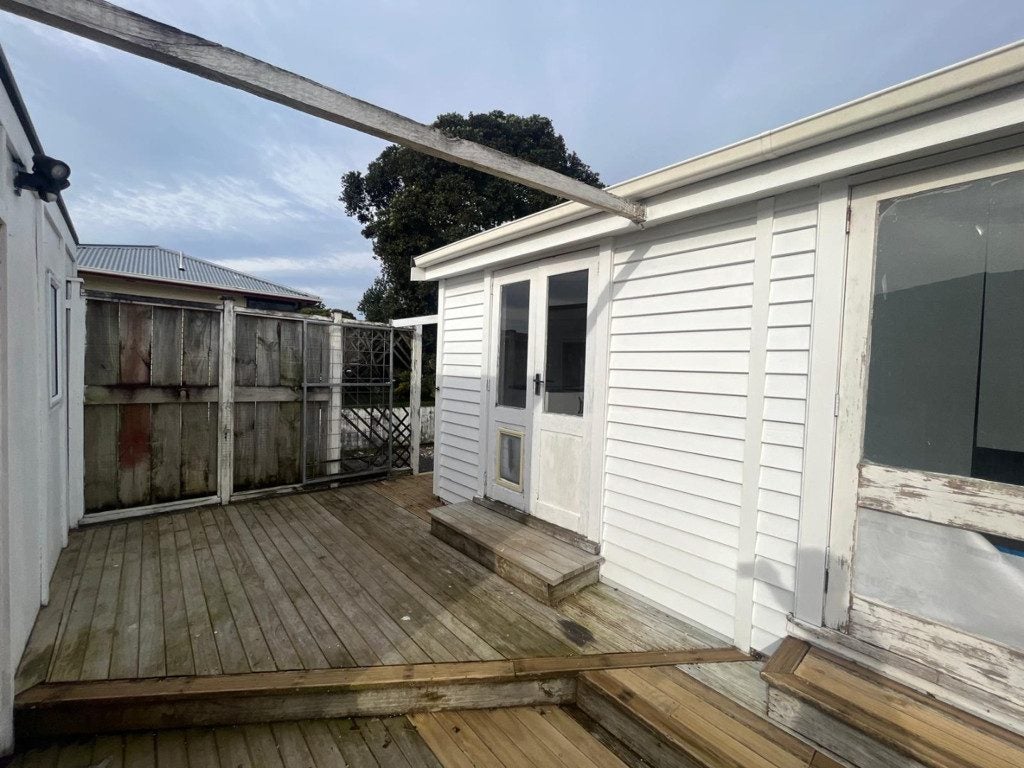 15 Orchard Street, Avondale, Auckland - Carousel 2