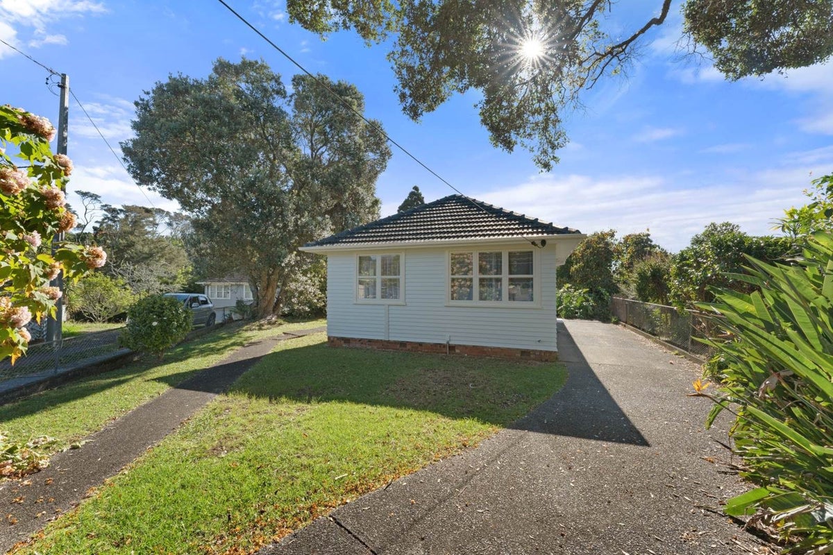 40 Blease Street, New Lynn, Auckland - Carousel 2