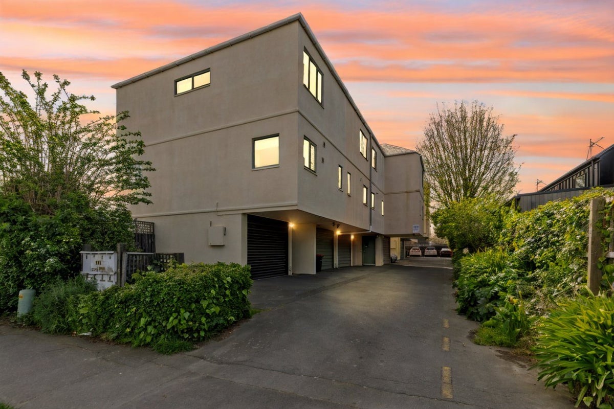 7/301 Hereford Street, Christchurch Central, Christchurch - Carousel 1