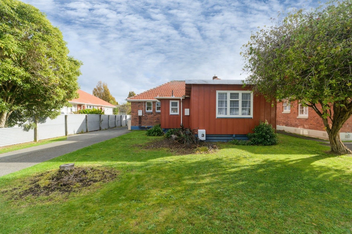 33 Andrew Avenue, Roslyn, Palmerston North - Carousel 26