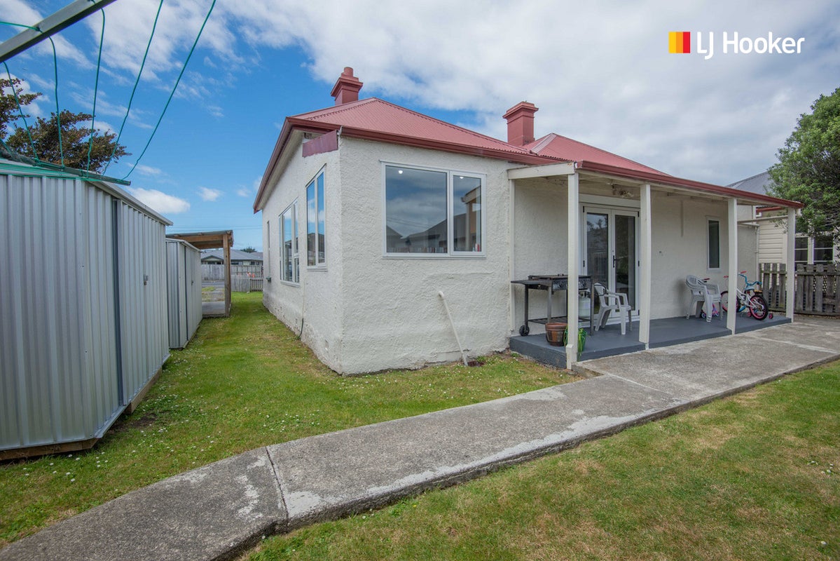 68 Royal Crescent, Saint Kilda, Dunedin - Carousel 2