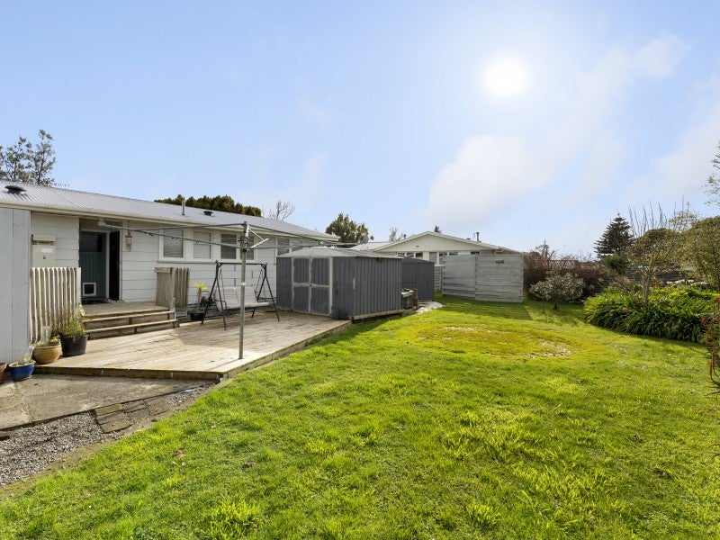 19 Charwell Place, Highbury, Palmerston North - Carousel 21