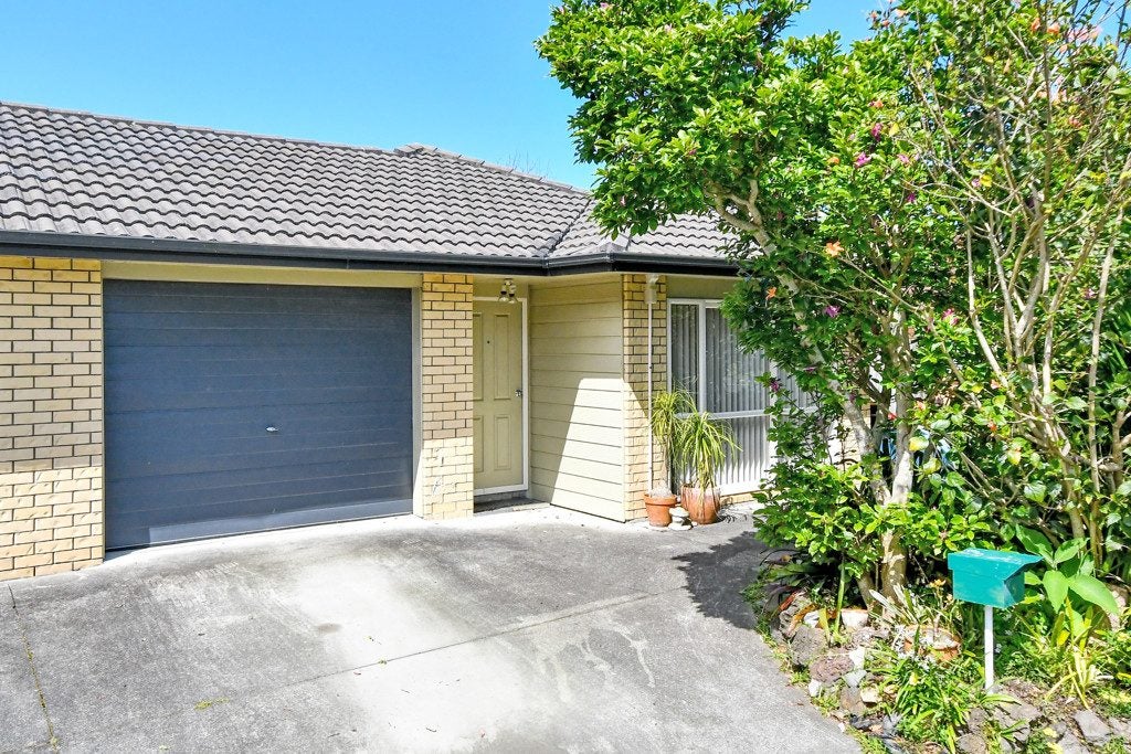 5 Clare Place, Favona, Auckland - Carousel 1