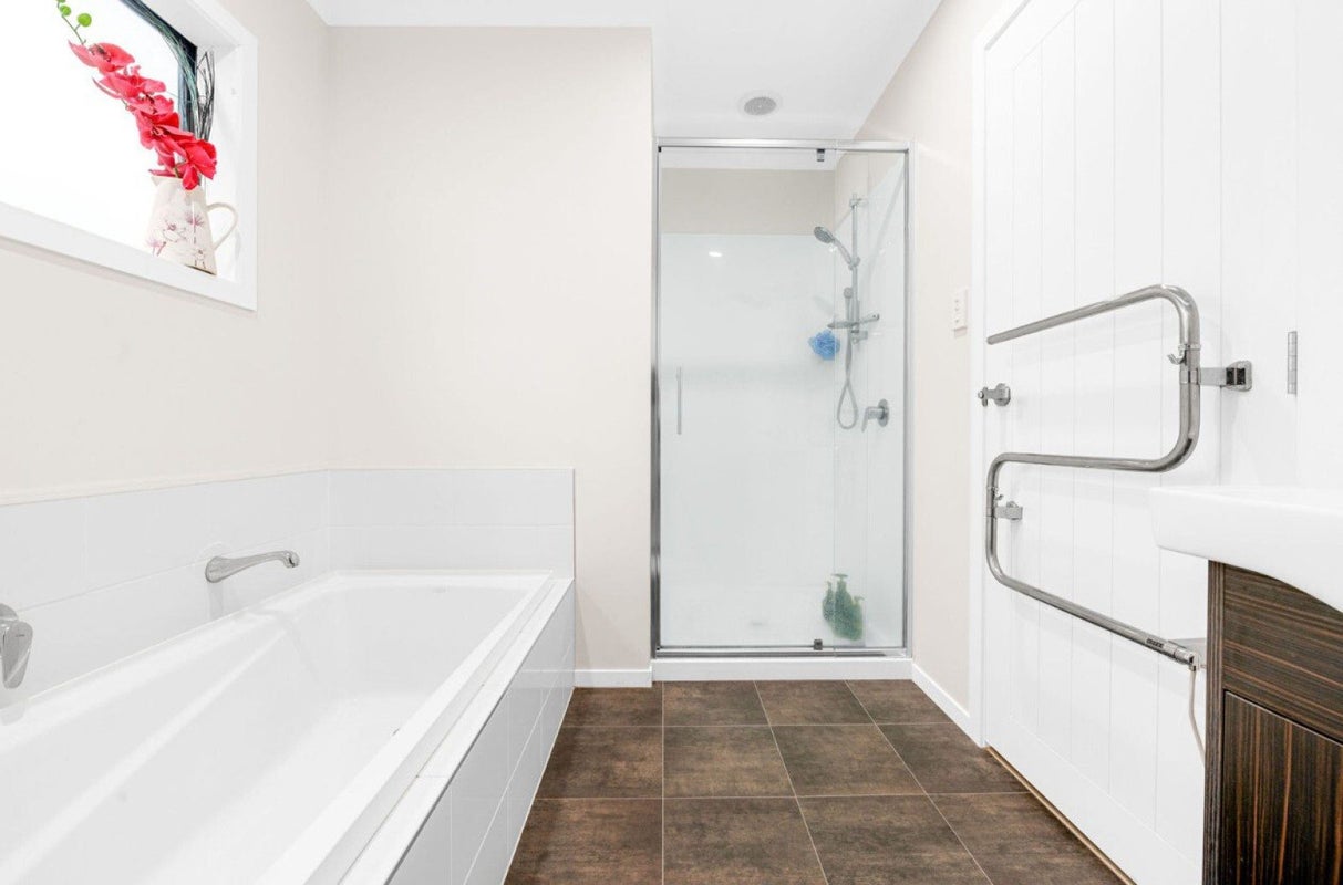 79 Stan Heather Drive, Glenview, Hamilton - Carousel 10