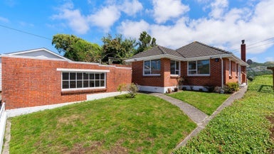 48 Tarawera Road, Johnsonville, Wellington - Carousel 1
