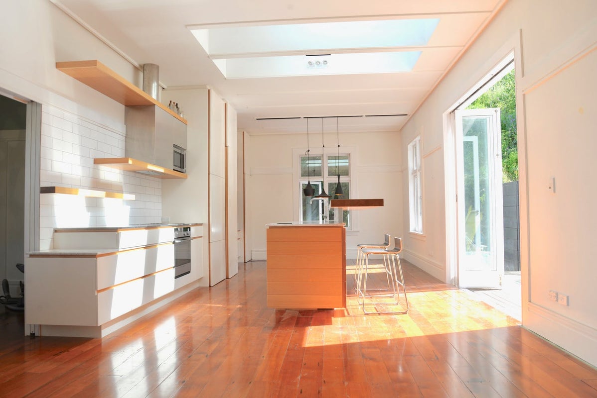 67 Sar Street, Wadestown, Wellington - Carousel 1