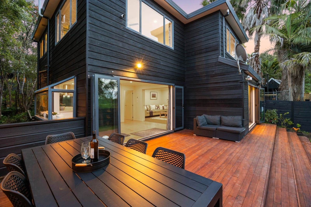 2/31 John Court Street, Birkenhead, Auckland - Carousel 1