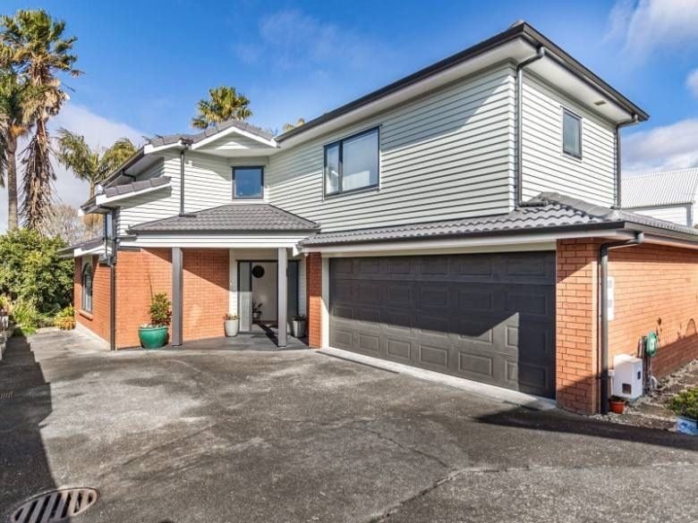 24 Owairaka Avenue, Mount Albert, Auckland - Carousel 21