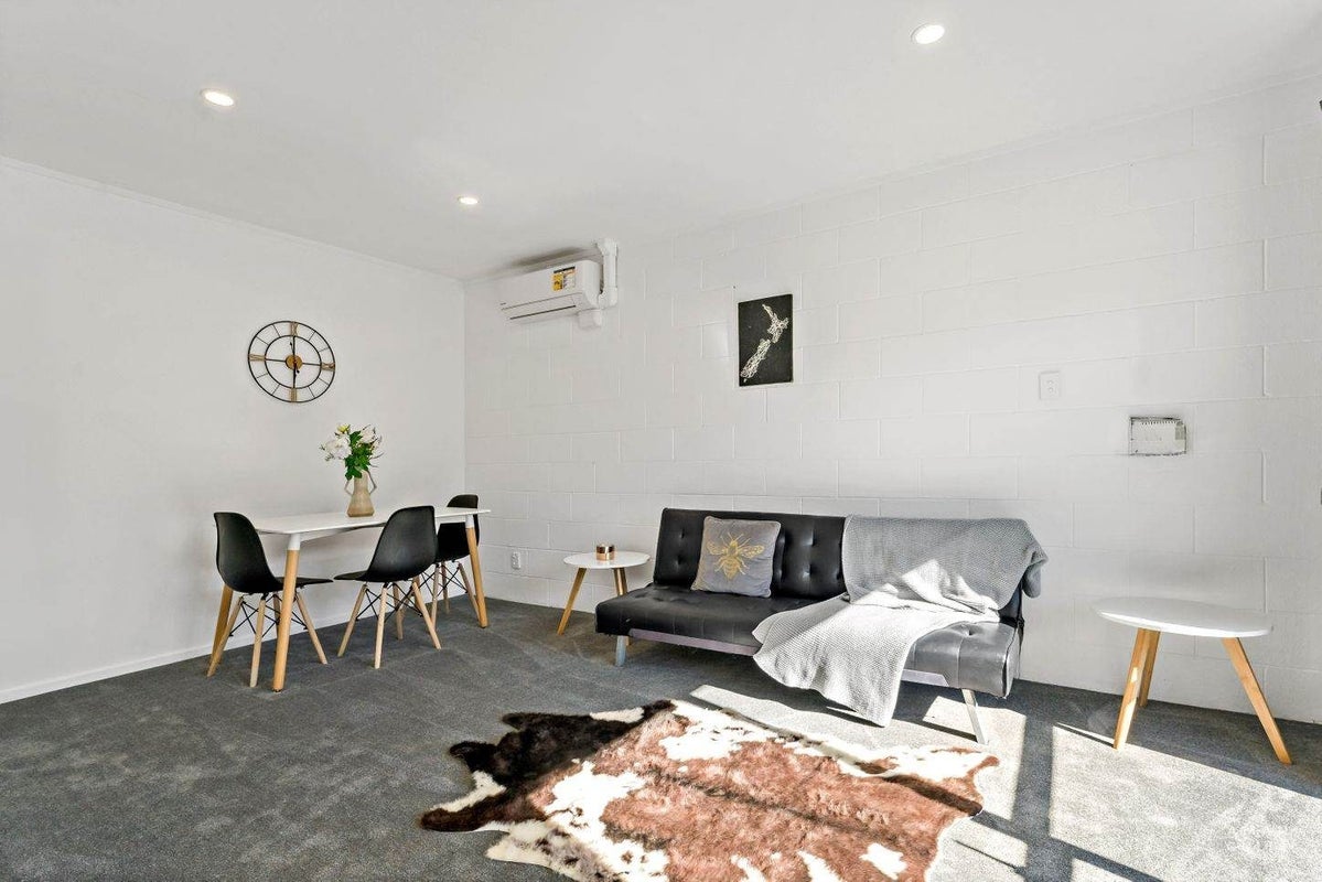 6/8 Atkinson Avenue, Otahuhu, Auckland - Carousel 2