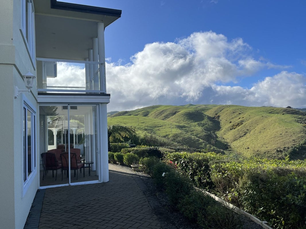 33 Pendennis Point, Camborne, Porirua - Carousel 18