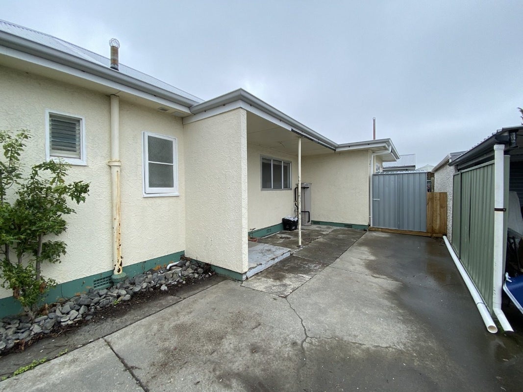 12 Tripoli Street, Onekawa, Napier - Carousel 11