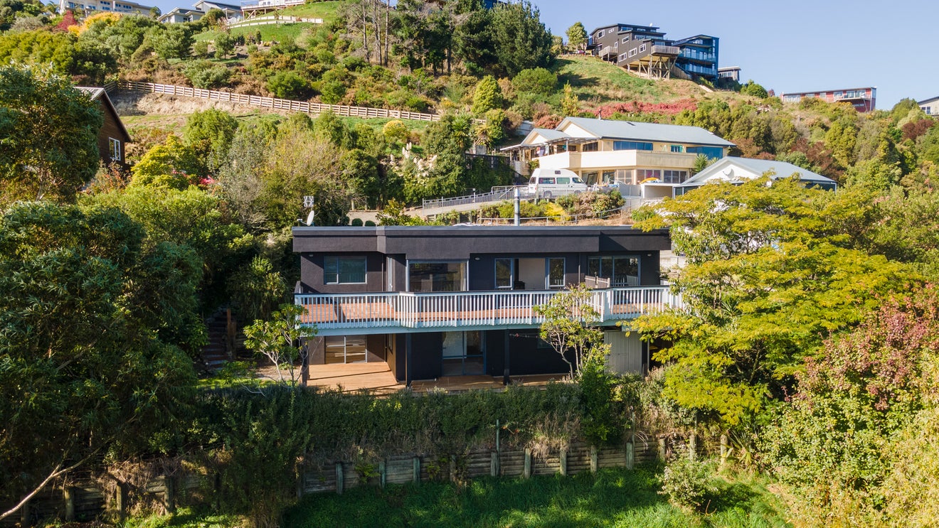 1 Kamahi Way, Tahunanui, Nelson - Carousel 1