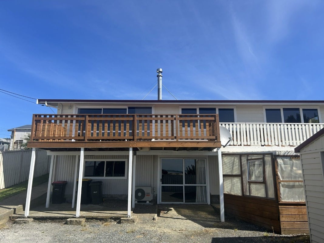 41 Shannon Street, Clifton, Invercargill - Carousel 1