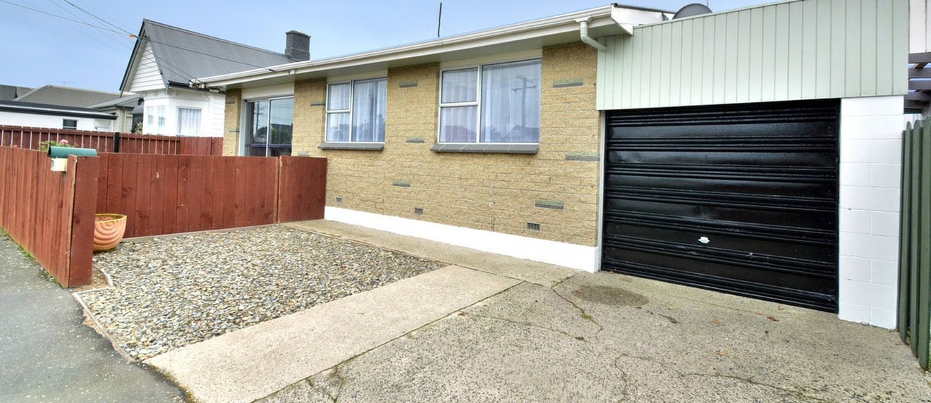 32A Jackson Street, Saint Kilda, Dunedin - Carousel 1