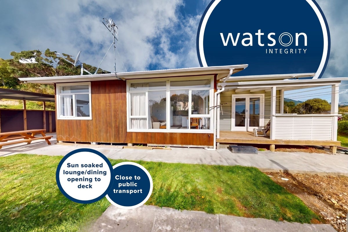 31 Ruapehu Street, Paraparaumu - Carousel 1