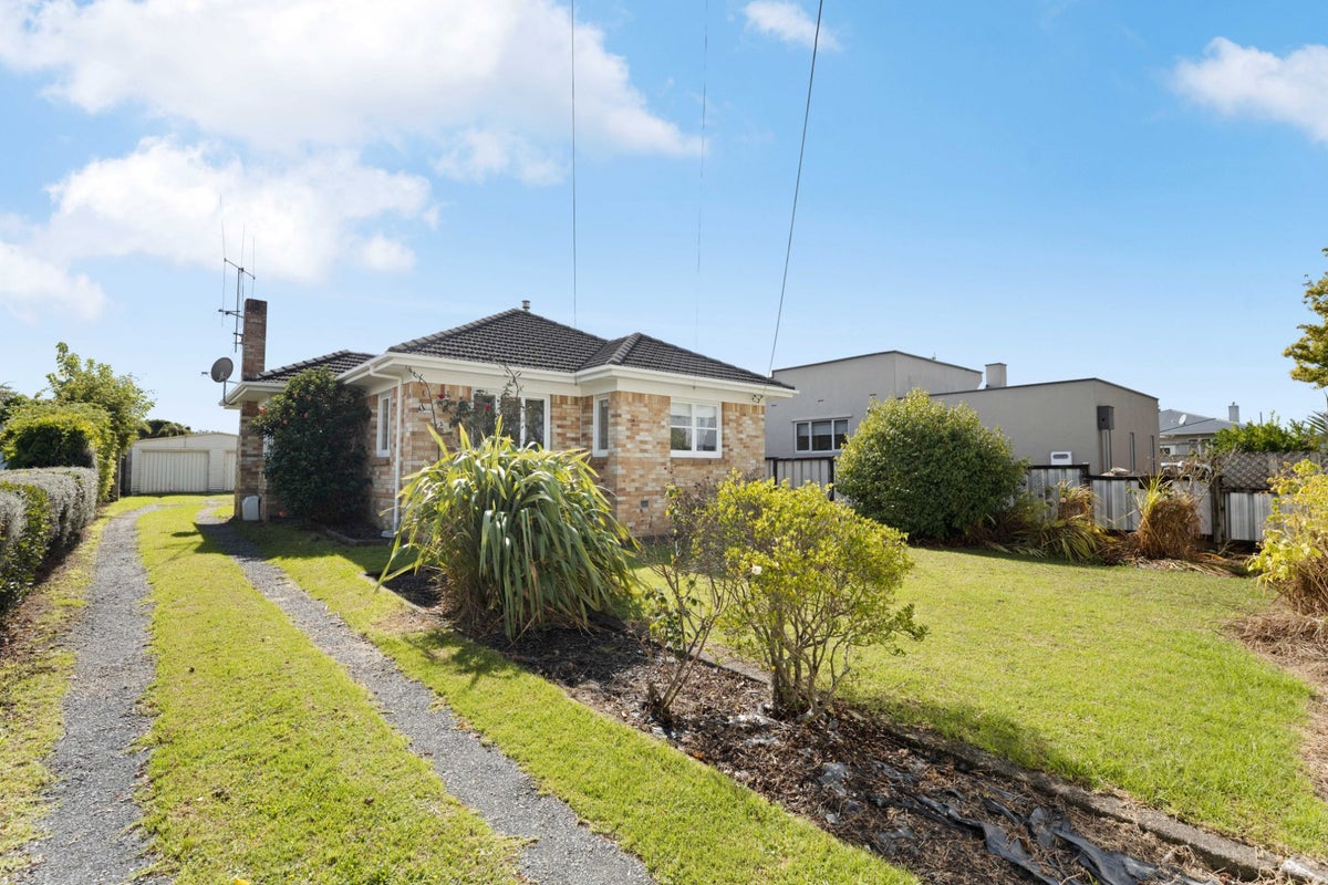 4 Olwyn Terrace, Dinsdale, Hamilton - Carousel 2
