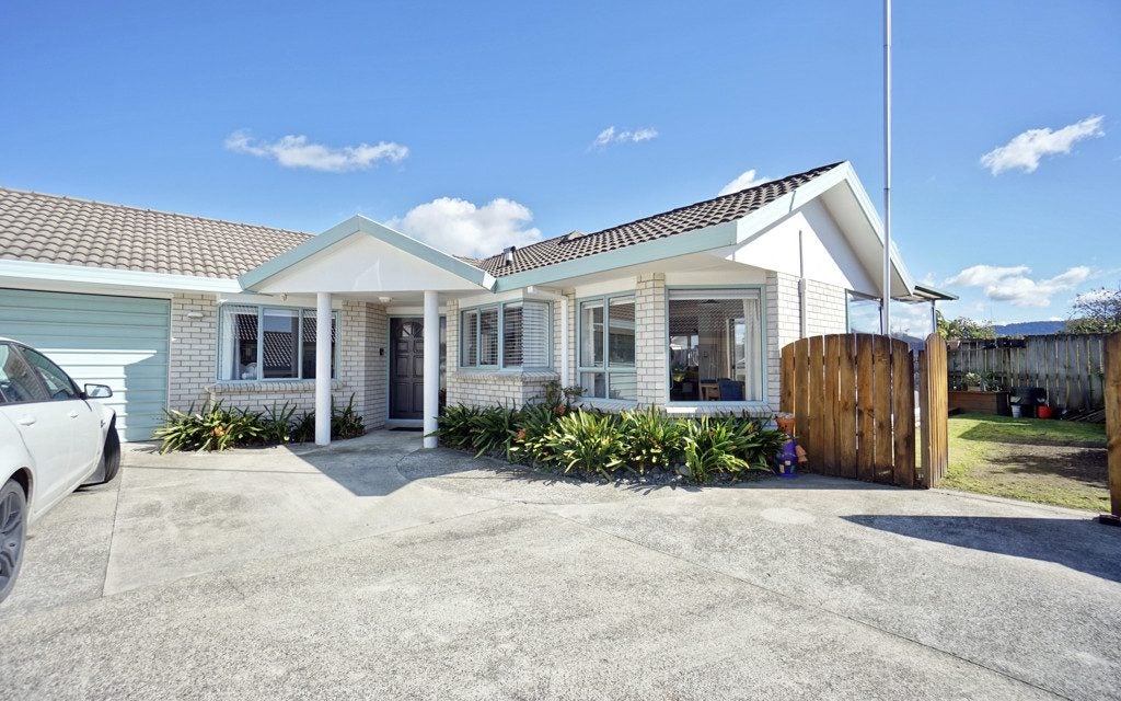 48 FAIRVIEW PLACE, Te Puke, Western Bay Of Plenty - Carousel 1