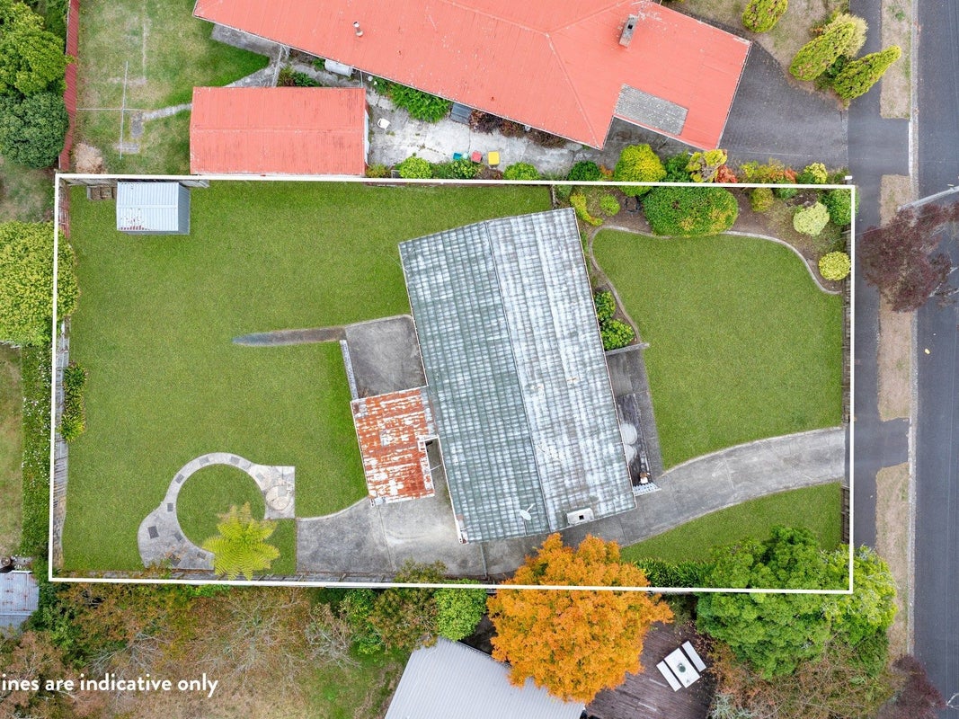 8 Pulham Crescent, Queenwood, Hamilton - Carousel 2