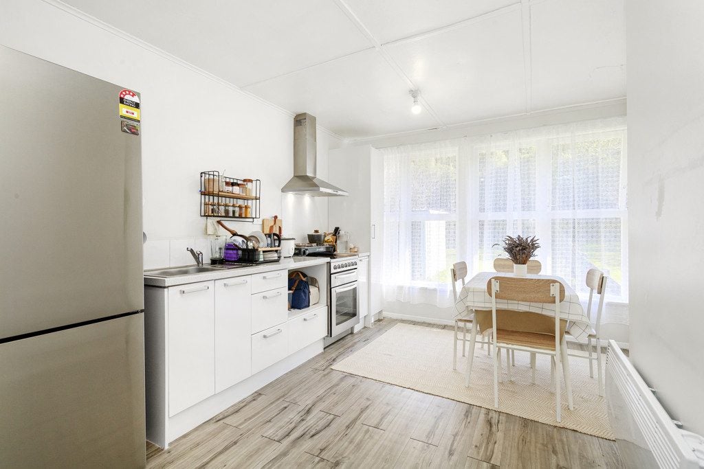 2/226 George Street, Stokes Valley, Lower Hutt - Carousel 2