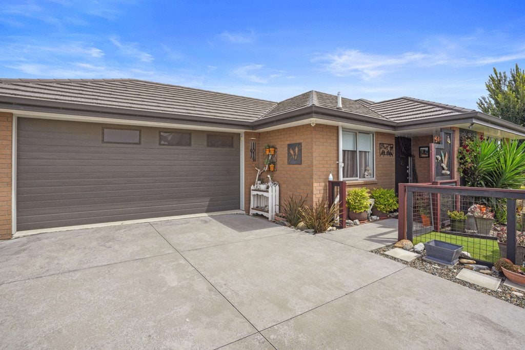 63 Mary Ellen Street, Pegasus, Pegasus - Carousel 2