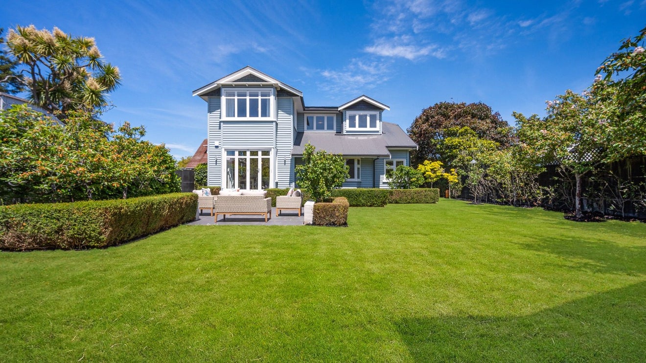 16 Totara Street, Fendalton, Christchurch - Carousel 1