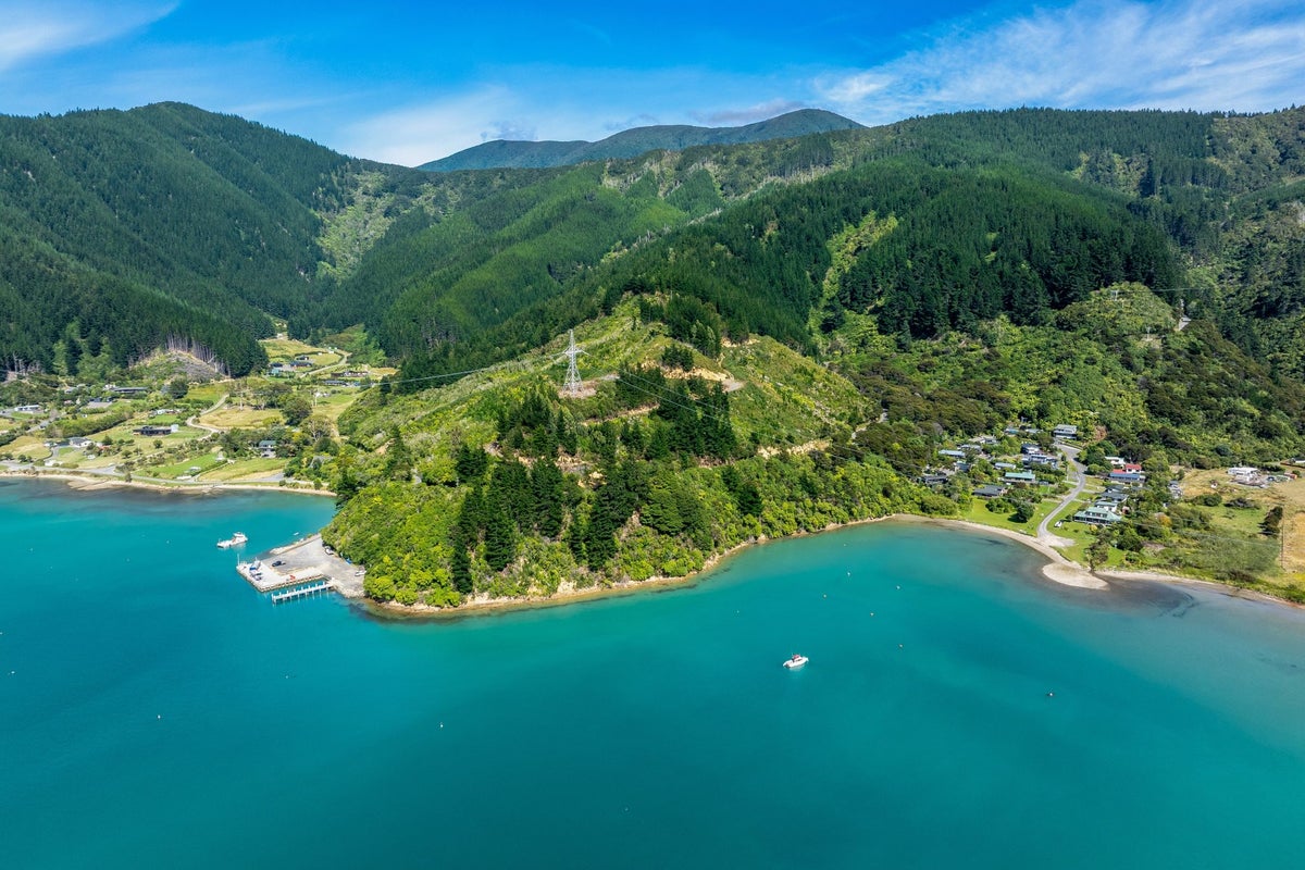 7 Hakahaka Road, Port Underwood, Picton - Carousel 31