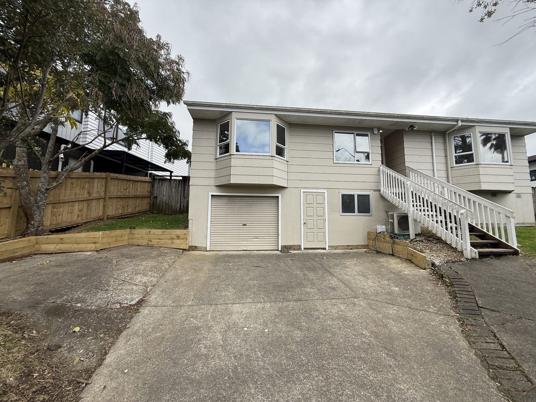 21 Caribbean Drive, Unsworth Heights, Auckland - Carousel 1