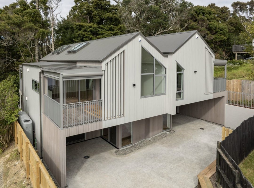 93A Verran Road, Birkenhead, Auckland - Carousel 1