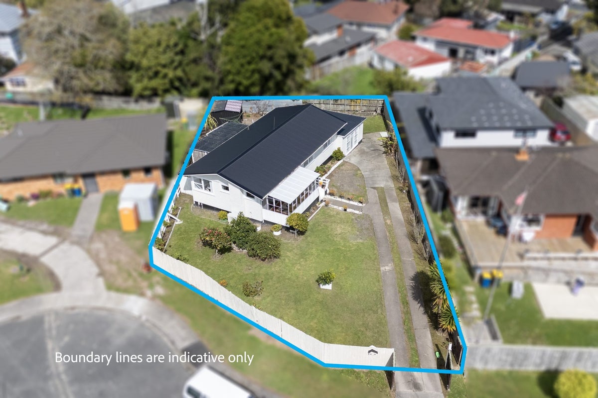 12 Ashbourne Place, Glendene, Auckland - Carousel 1