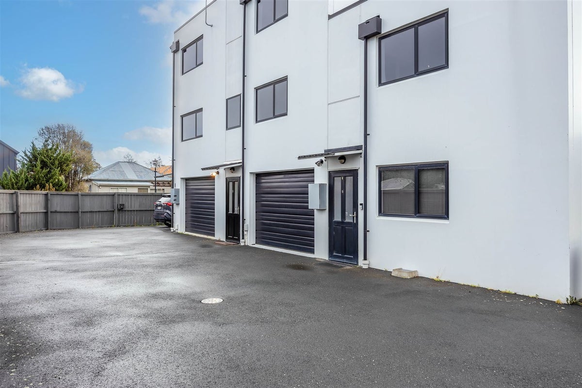 3 Walpole Street, Waltham, Christchurch - Carousel 1