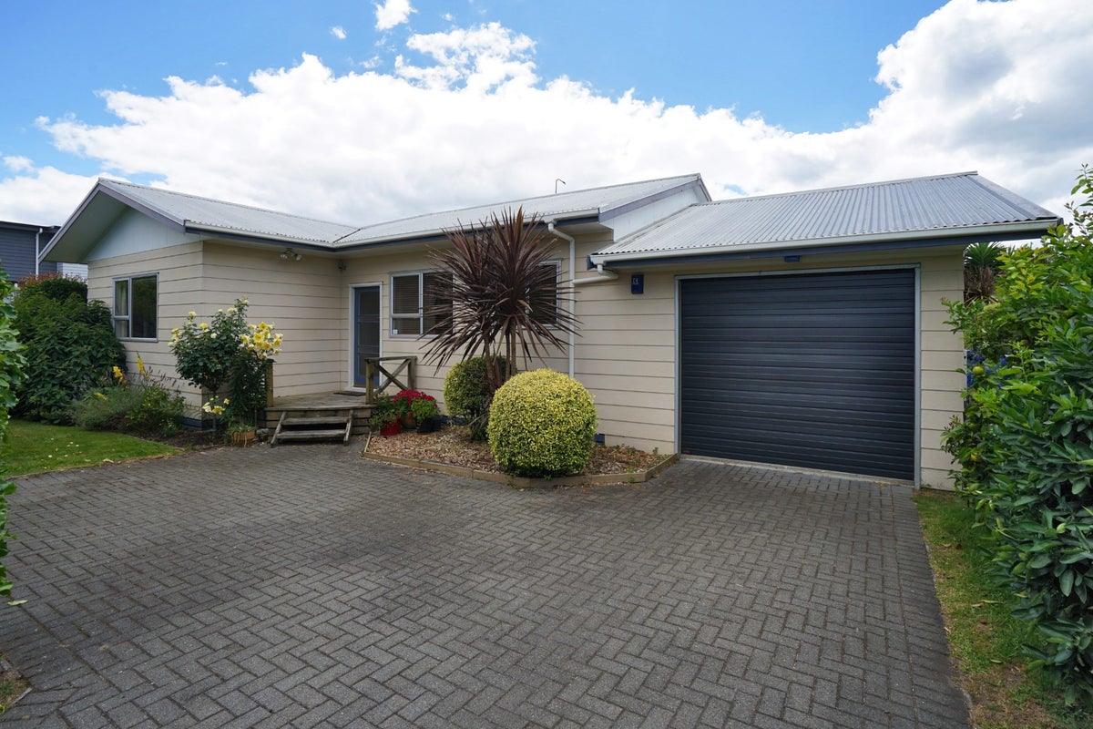 30 Primrose Street, Frankton, Hamilton - Carousel 1