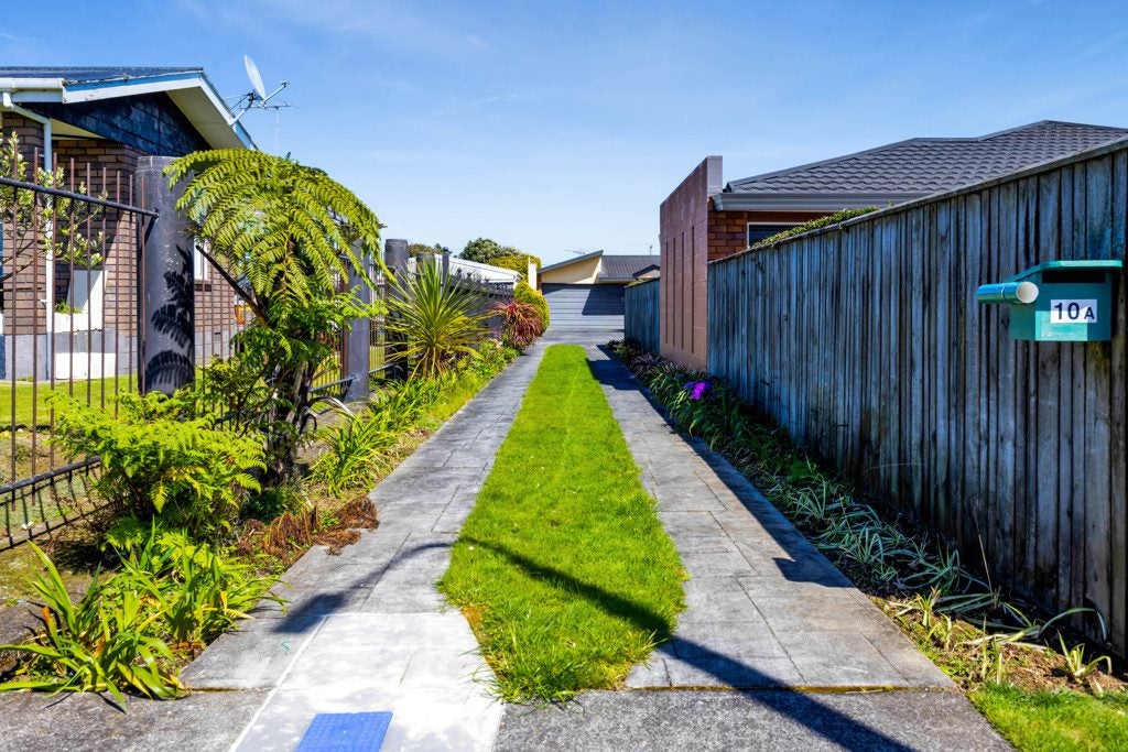10A Waiwera Place, Merrilands, New Plymouth - Carousel 27
