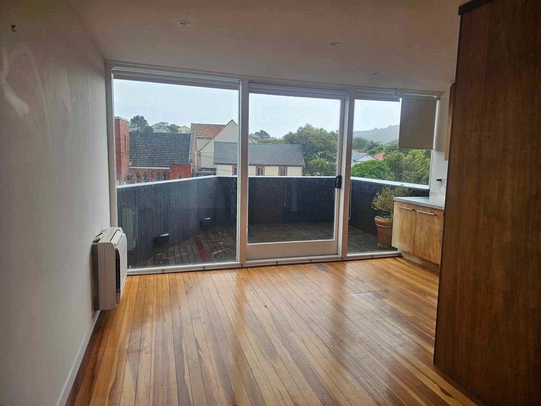 64A Northland Road, Northland, Wellington - Carousel 1