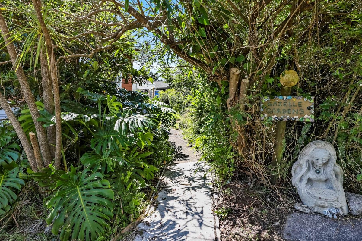 39 Gazelle Avenue, Beach Haven, Auckland - Carousel 28