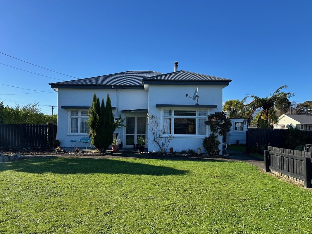 47 Peel Street, Westport, Westport - Carousel 10