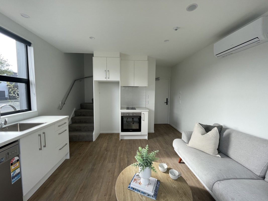 14/260 Kilmore Street, Christchurch Central, Christchurch - Carousel 2