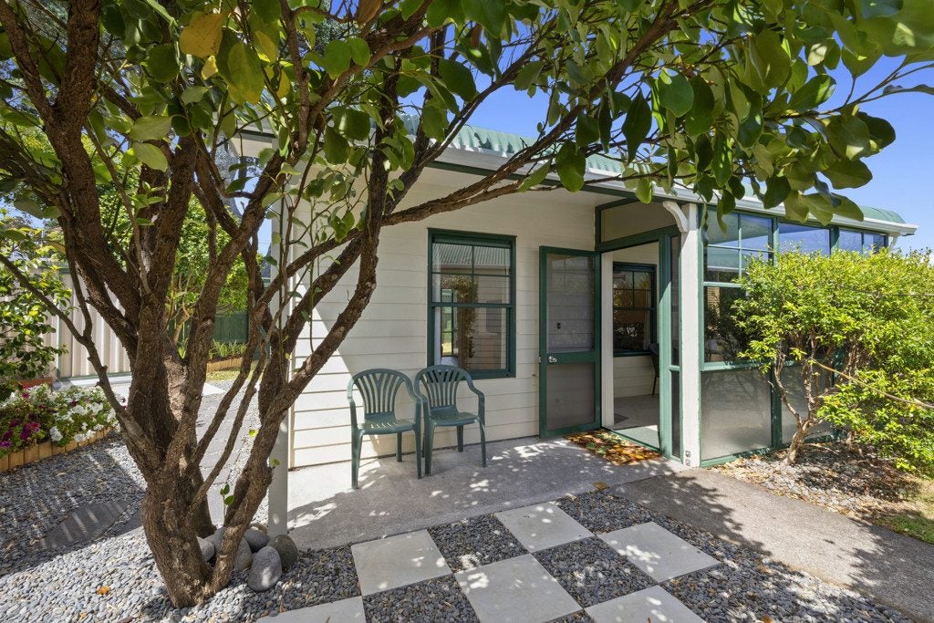2/70 Whiteley Street, Moturoa, New Plymouth - Carousel 2