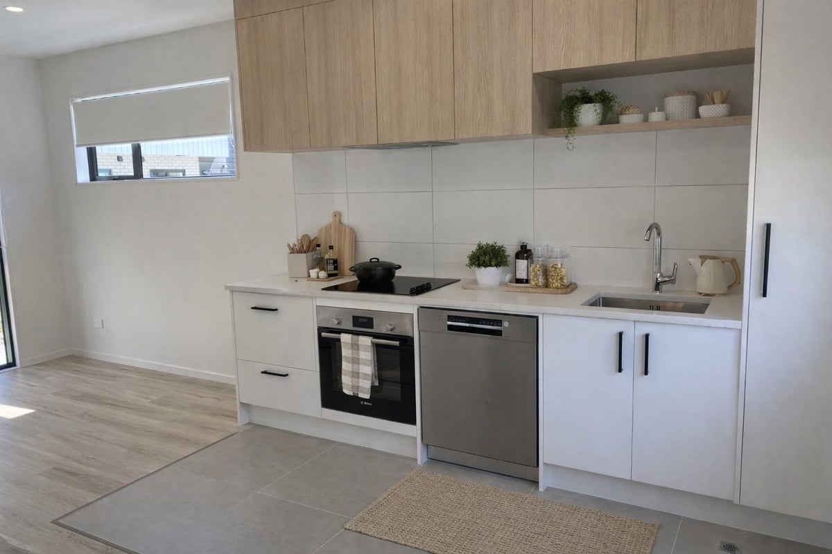 22 Paetai Lane, Te Atatu Peninsula, Auckland - Carousel 2