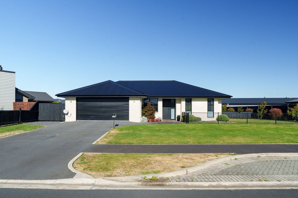 3 Dundee Road, Mosgiel, Mosgiel - Carousel 29