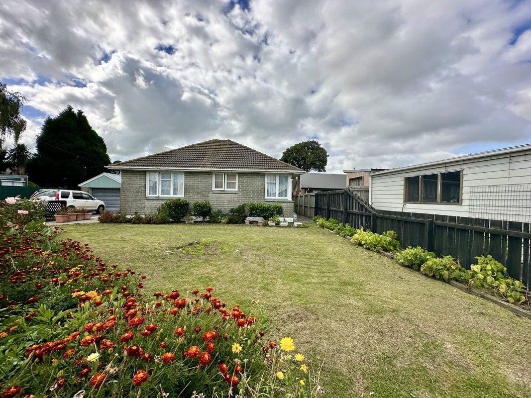 1 Kitchener Street, Netherby, Ashburton - Carousel 1