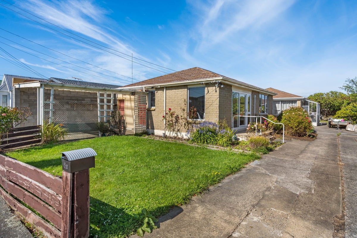 6A Eskvale Street, Saint Kilda, Dunedin - Carousel 1