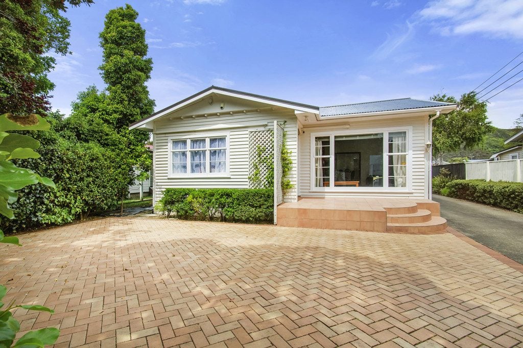 1/68 Cambridge Terrace, Waterloo, Lower Hutt - Carousel 2