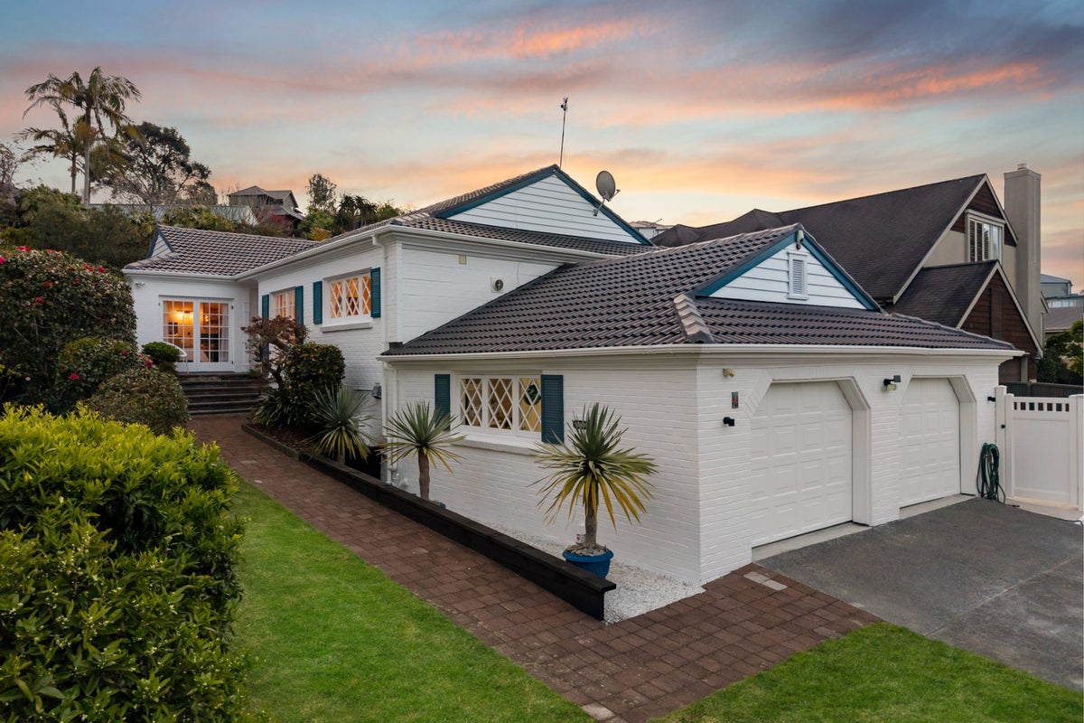 84 Grampian Road, St Heliers, Auckland - Carousel 1