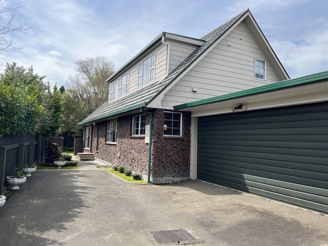 79 Churchill Avenue, Hokowhitu, Palmerston North - Carousel 1