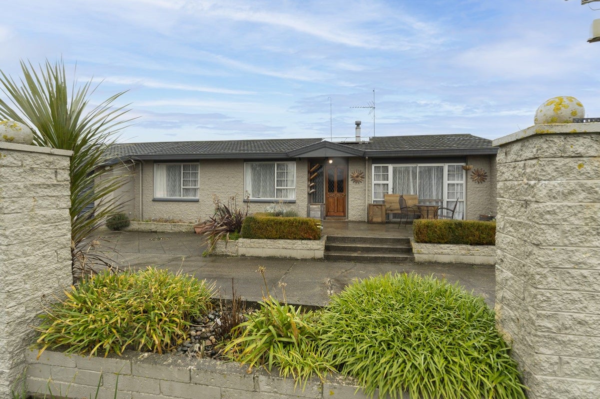 36 Boyne Street, Clifton, Invercargill - Carousel 1